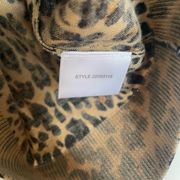Tory Burch Animal Print Sweater Size Small - Picture 4 of 5